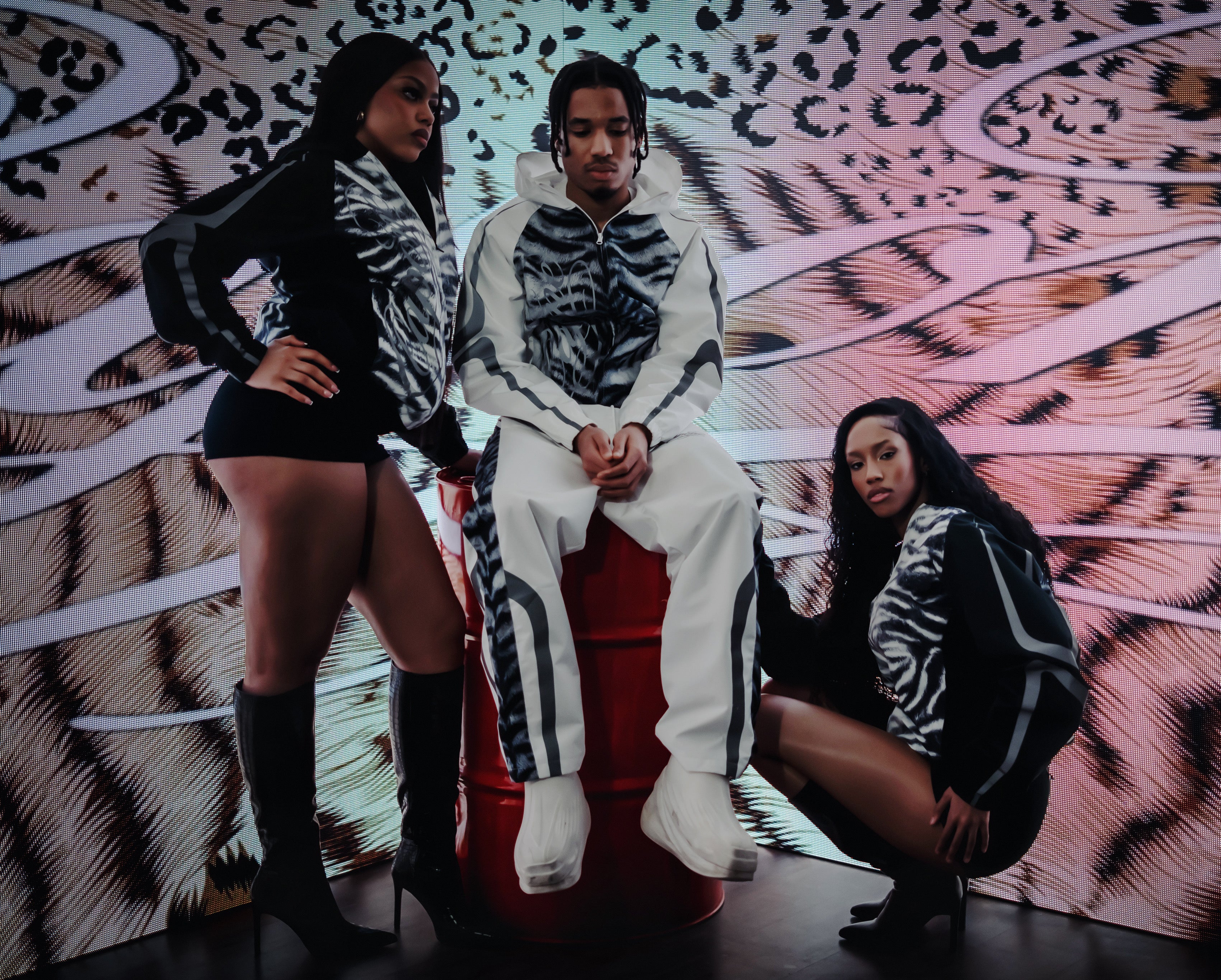 CAPONEORG ATR TIGER TRACKSUIT [WHITE]