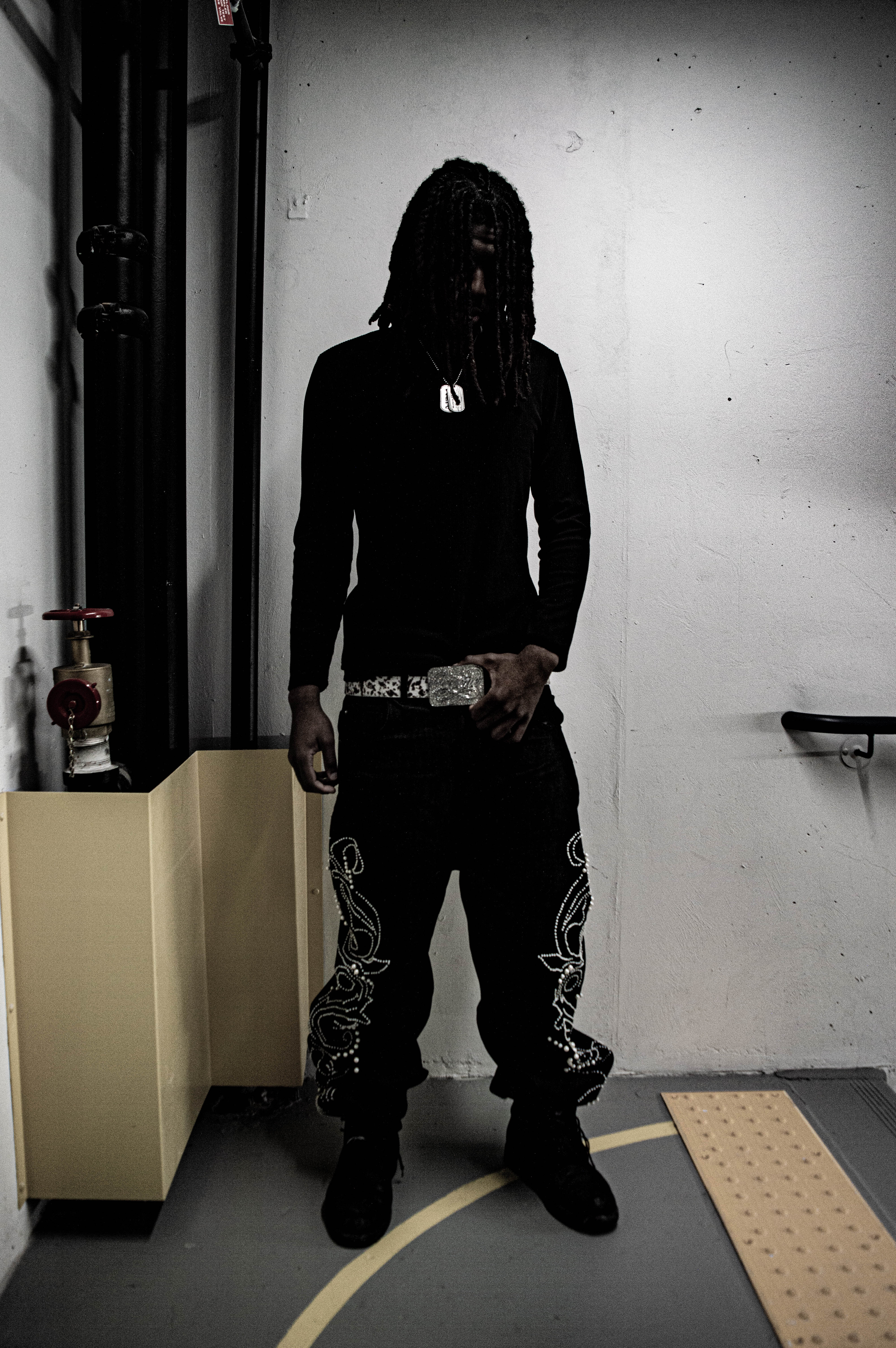 CAPONEORG PEARL RAW DENIM [BLACK]
